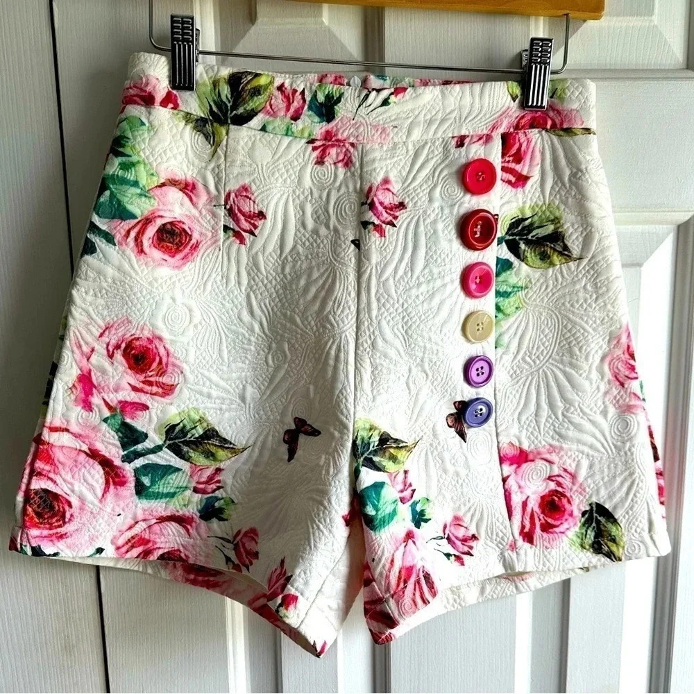 High-Waist Quilted Floral Shorts with Colorful Buttons